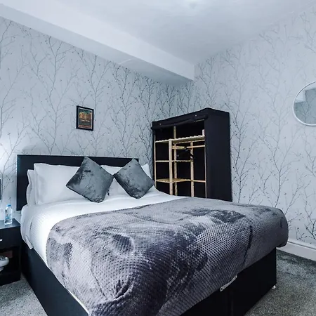65 Inch Tv & Luxurious 2 Bedroom For Your Ultimate Getaway Ferienhaus Bradford (West Yorkshire)
