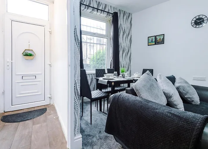 Casa de Férias 65 Inch Tv & Luxurious 2 Bedroom For Your Ultimate Getaway *