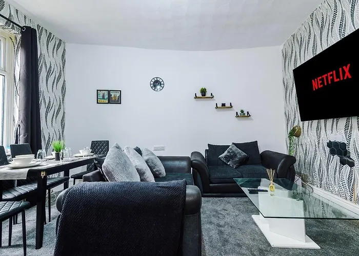 Casa de Férias 65 Inch Tv & Luxurious 2 Bedroom For Your Ultimate Getaway