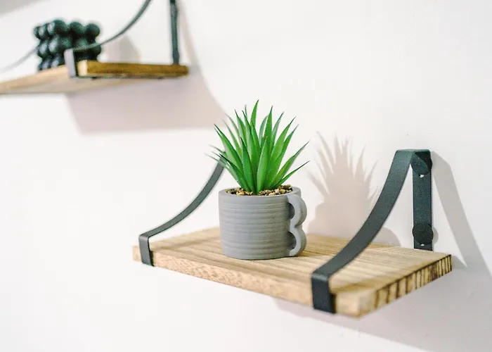 65 Inch Tv & Luxurious 2 Bedroom For Your Ultimate Getaway