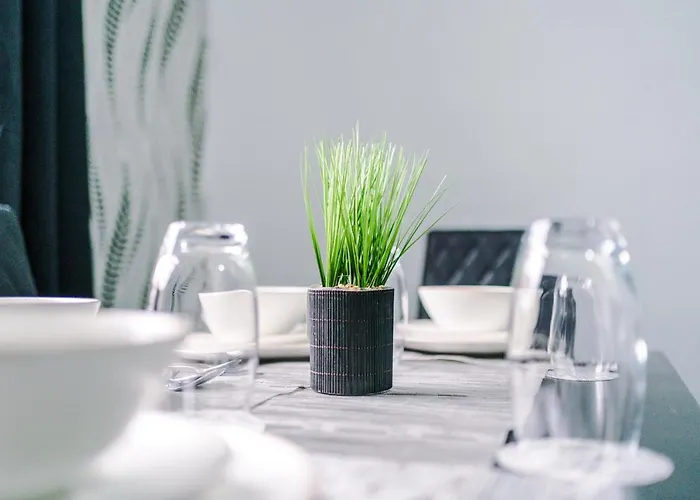 65 Inch Tv & Luxurious 2 Bedroom For Your Ultimate Getaway Bradford (West Yorkshire)